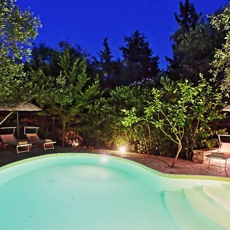 Вилла Kitrini Luxury