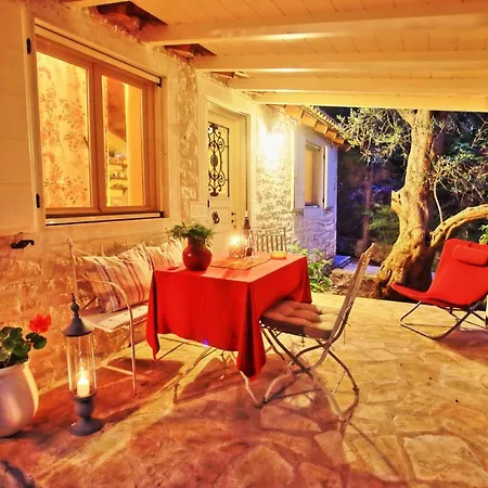 Вилла Kitrini Luxury Zenempisatika