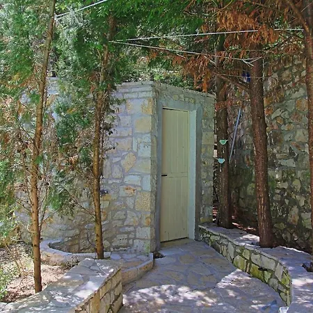 Kitrini Luxury Villa *