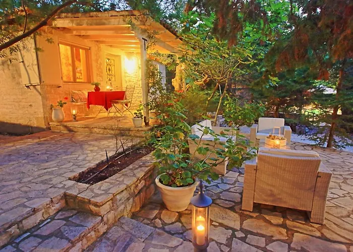 Kitrini Luxury